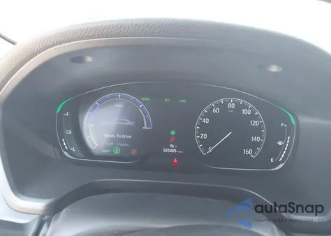 2022 Honda Insight Touring z USA, uszkodzony, nr VIN 19XZE4F92NE016849